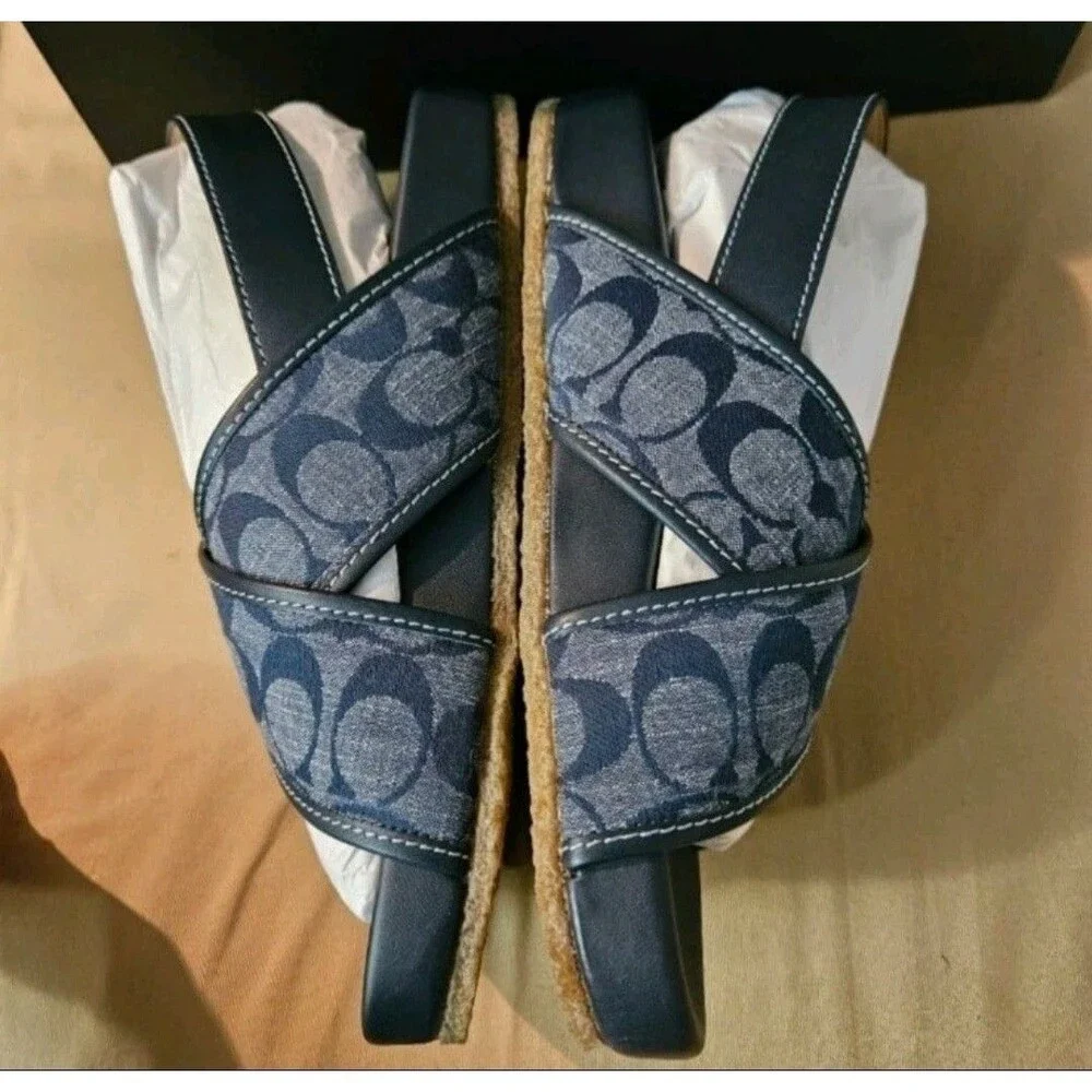 Coach Signature Sandals - Picture 5 of 6